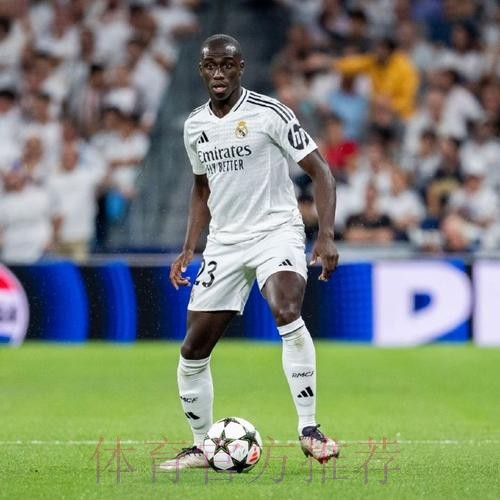 斯基拉:皇马准备续约魔笛 球员看上去有意继续踢球 斯基拉:皇马准备续约魔笛 球员看上去有意继续踢球